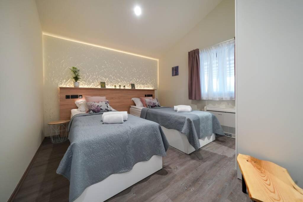 Apartment Vala, 4*, Sea View & Private Heated Pool Pridraga 외부 사진
