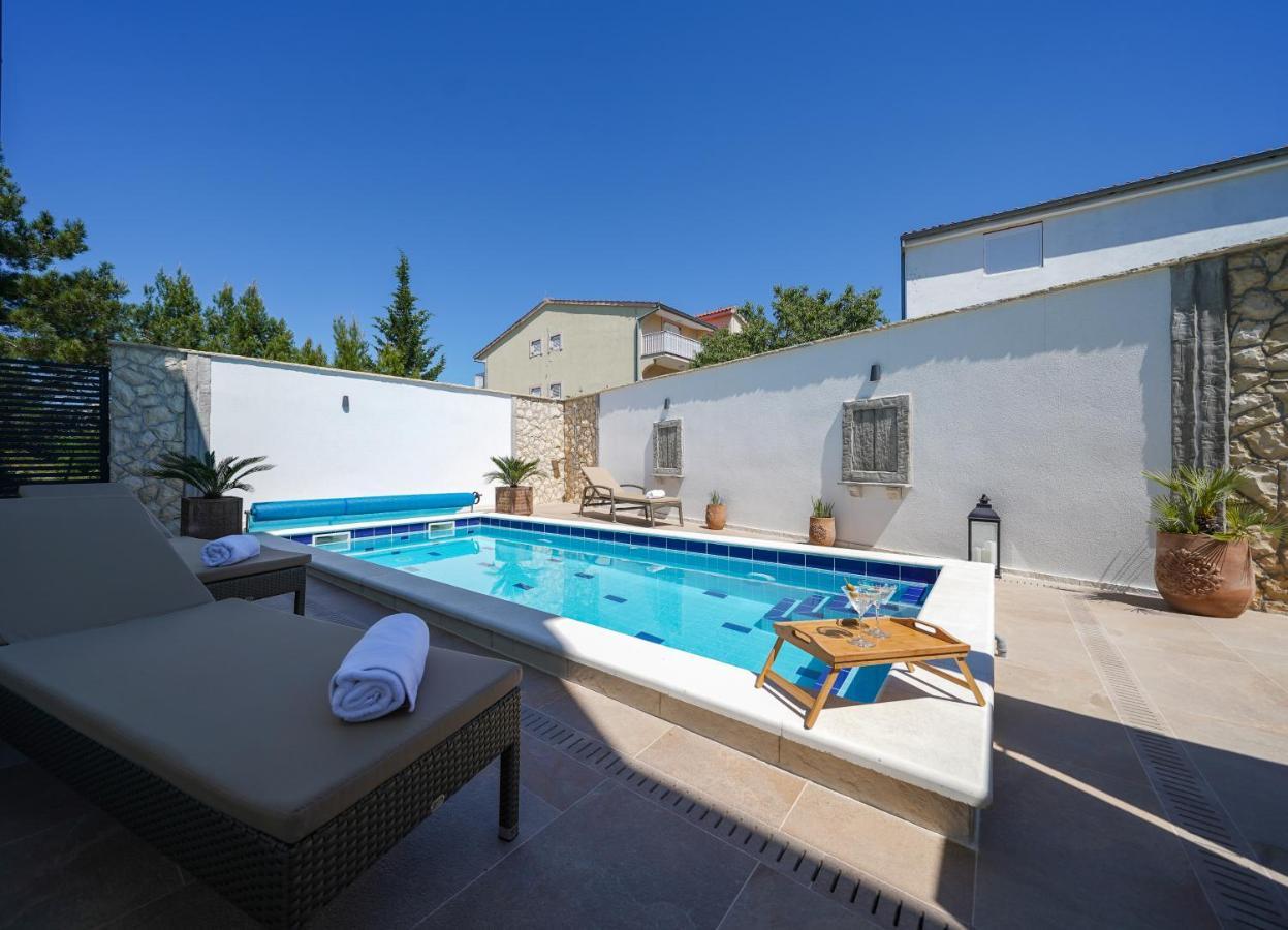Apartment Vala, 4*, Sea View & Private Heated Pool Pridraga 외부 사진