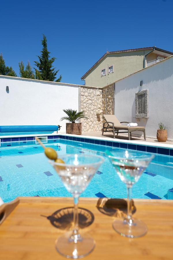 Apartment Vala, 4*, Sea View & Private Heated Pool Pridraga 외부 사진