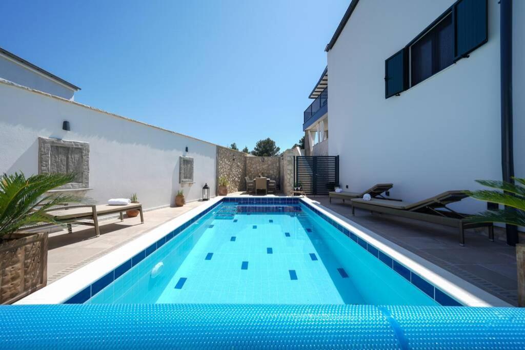 Apartment Vala, 4*, Sea View & Private Heated Pool Pridraga 외부 사진